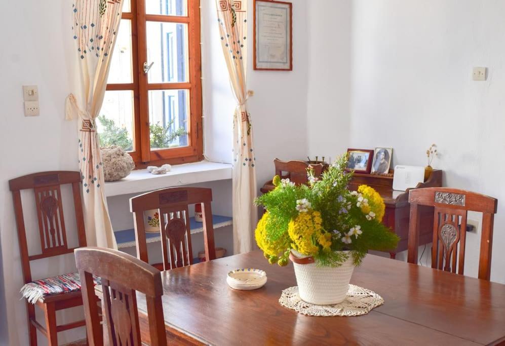 Το Πάνω Σπίτι Της Μαριάνθης Villa Márpisza Kültér fotó