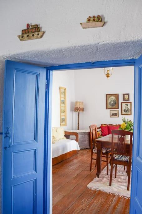Το Πάνω Σπίτι Της Μαριάνθης Villa Márpisza Kültér fotó